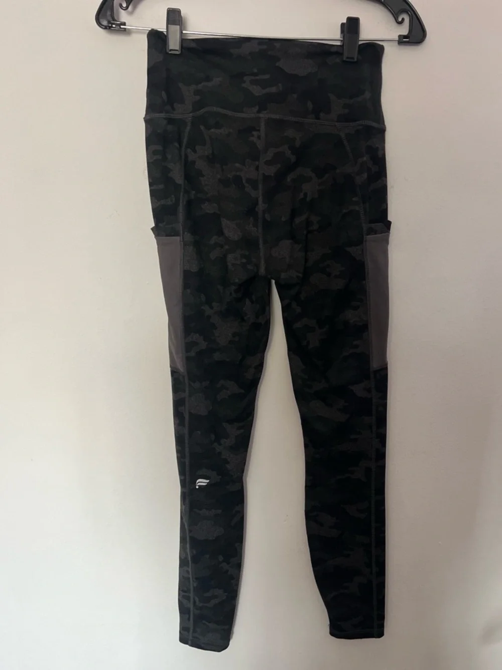 Fabletics Black & Dark Gray Camo High-Rise Pocket Leggings - Picture 2 of 2